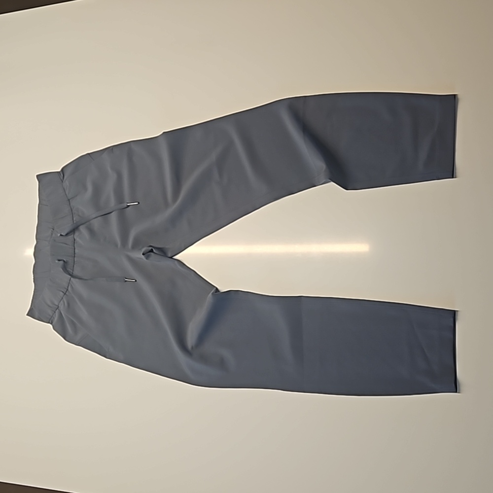 Lululemon - On the Fly Pant - Size 2